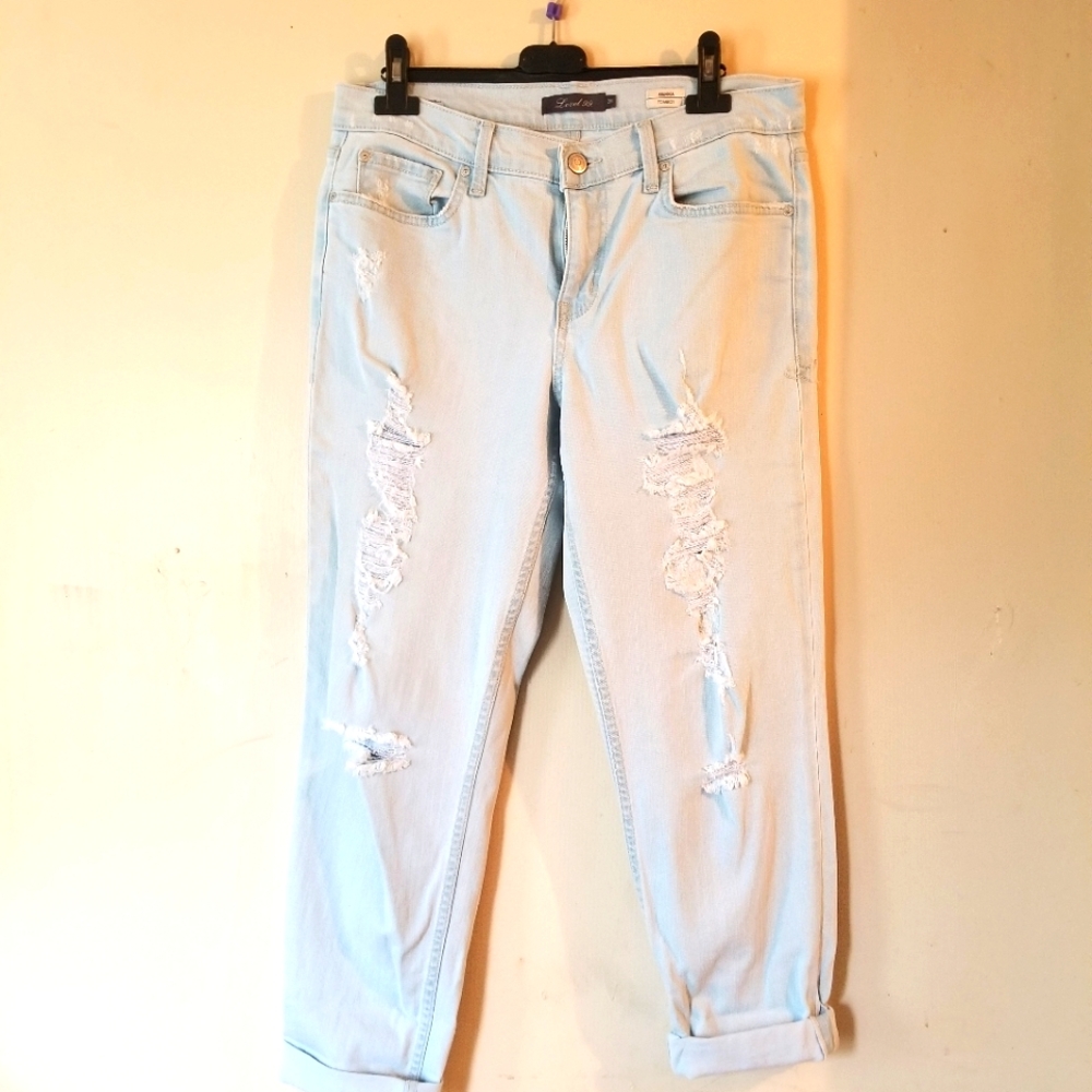 Light blue ripped Jean's